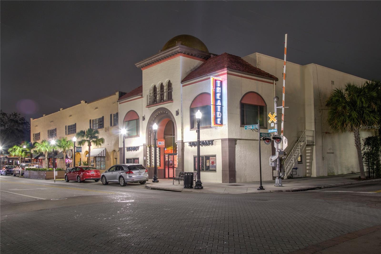 GOLF VIEW VILLAS CONDO 05 - Residential