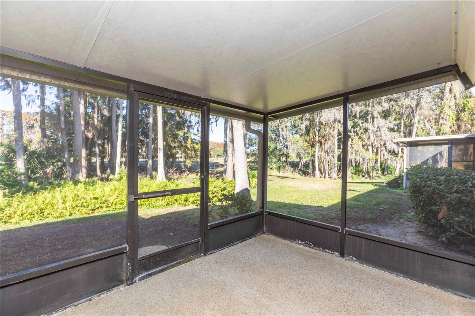 GOLF VIEW VILLAS CONDO 05 - Residential