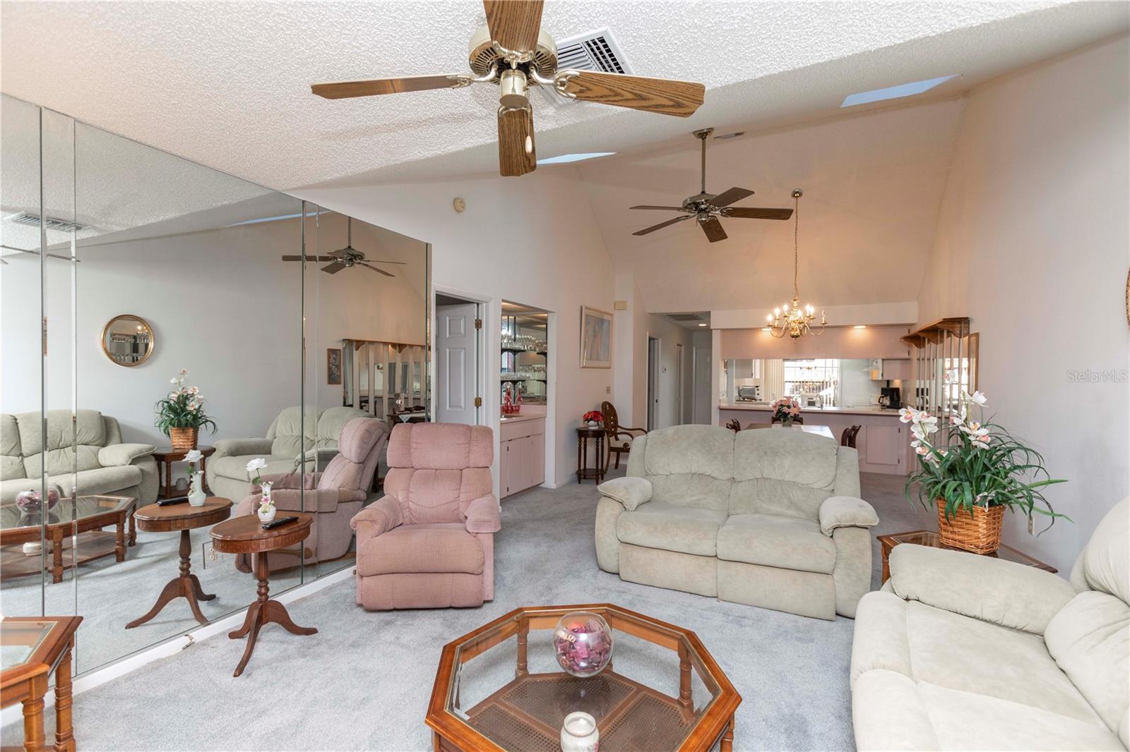 GOLF VIEW VILLAS CONDO 05 - Residential