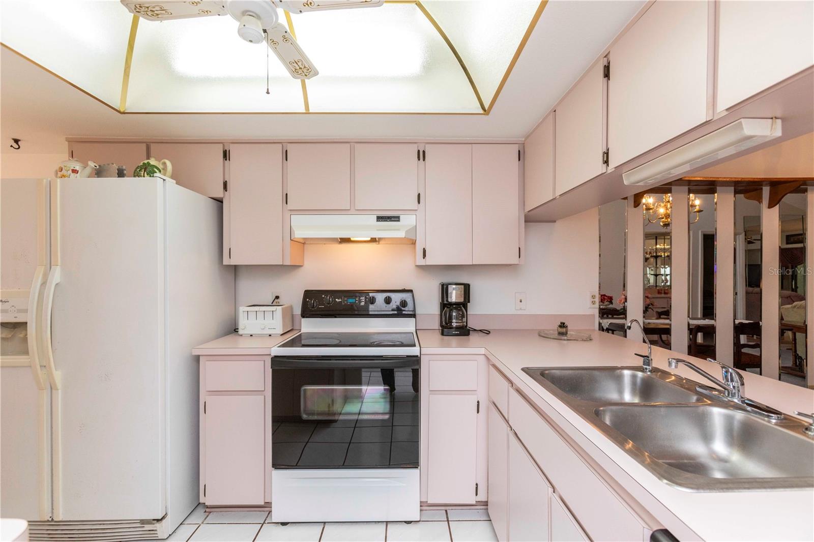 GOLF VIEW VILLAS CONDO 05 - Residential