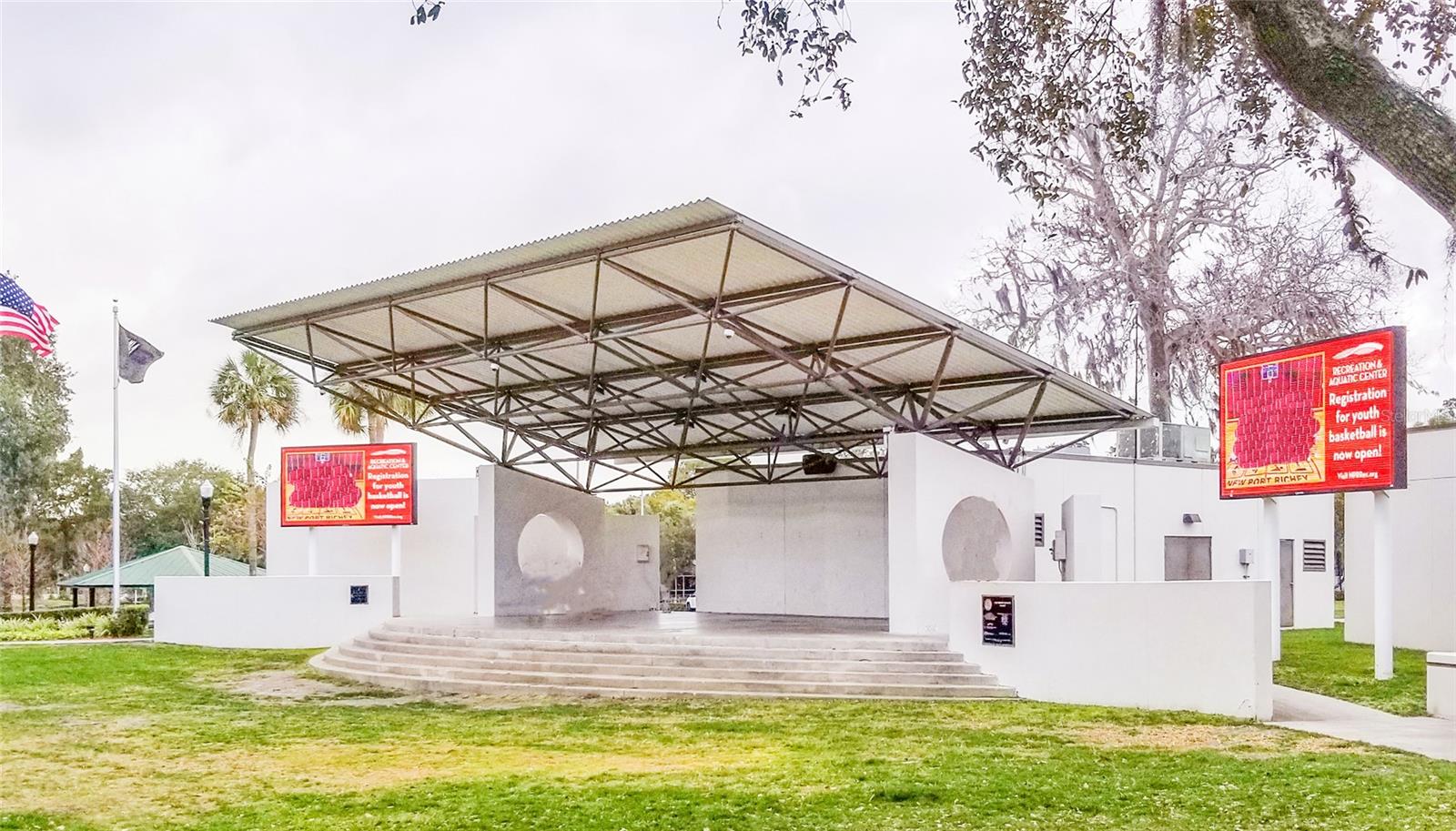 GOLF VIEW VILLAS CONDO 05 - Residential