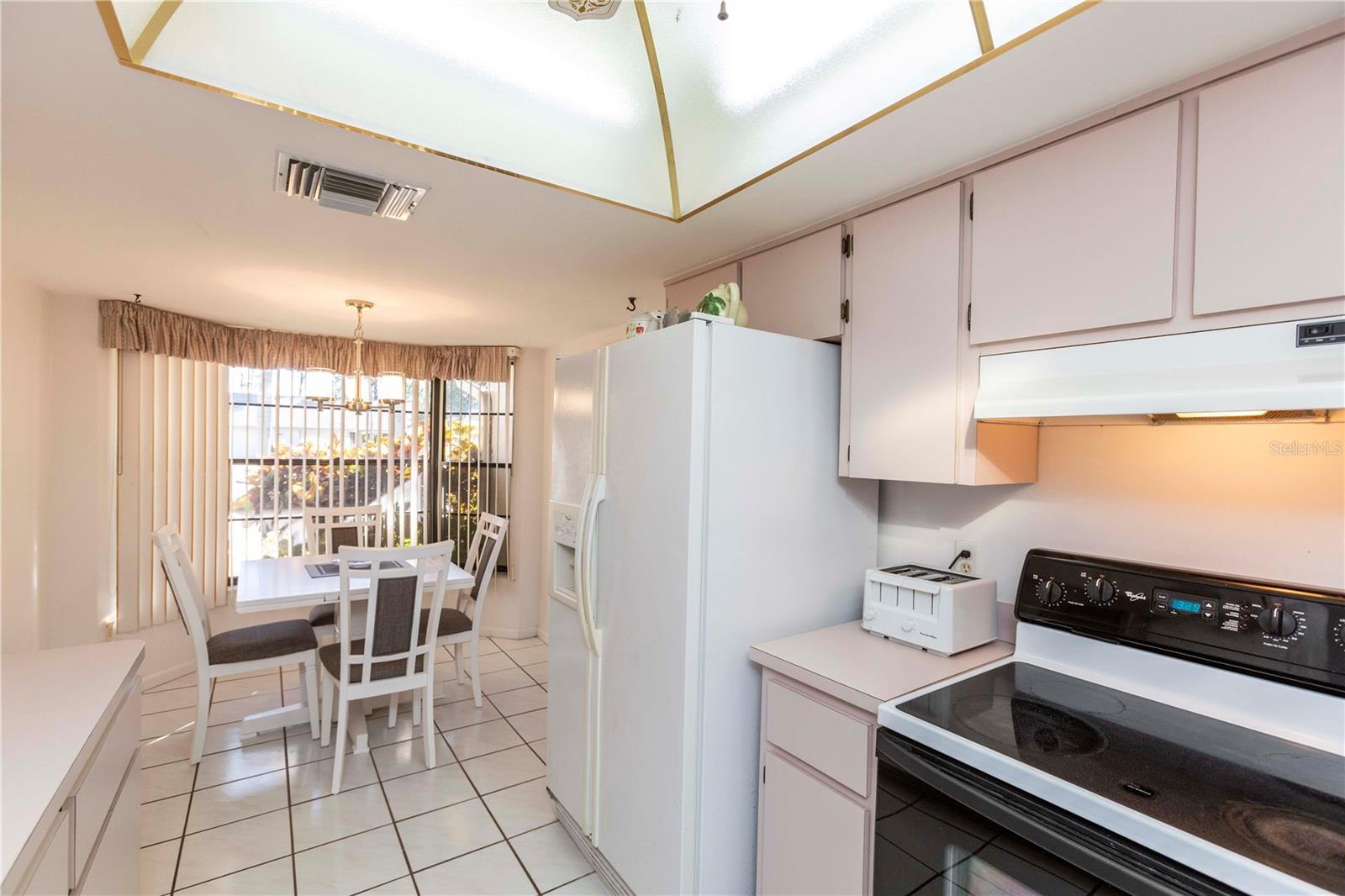 GOLF VIEW VILLAS CONDO 05 - Residential