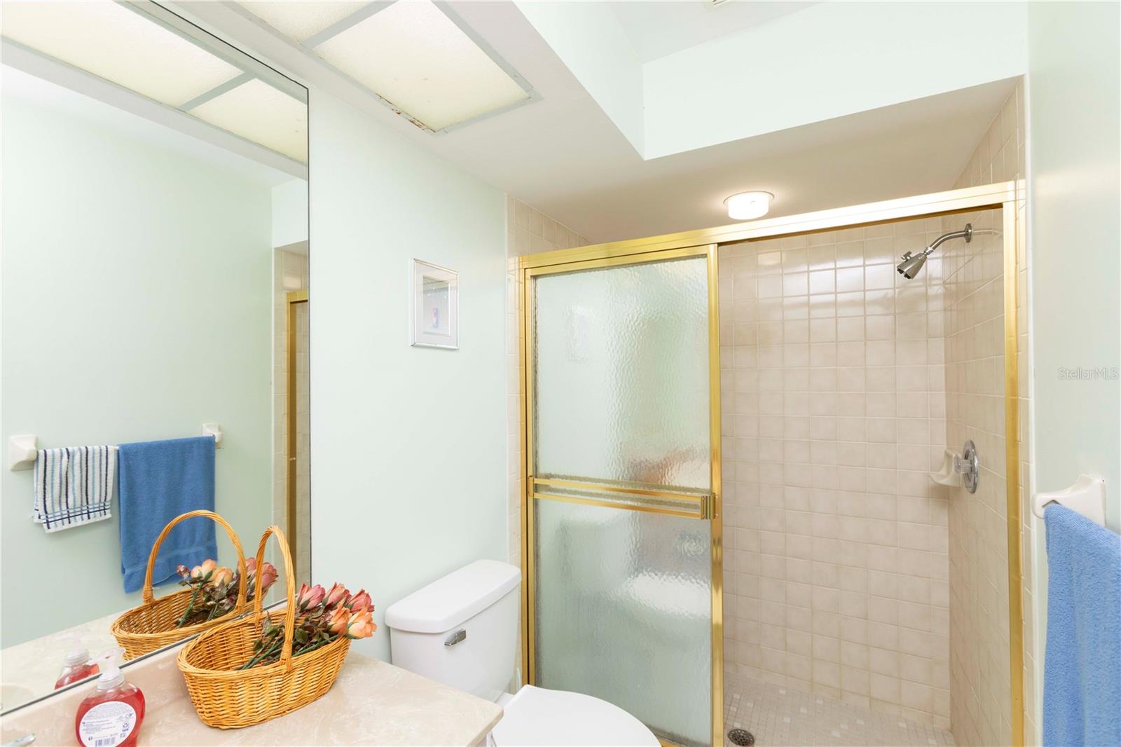 GOLF VIEW VILLAS CONDO 05 - Residential