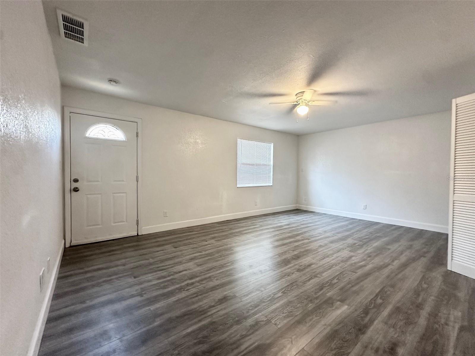 HOELDTKE HEIGHTS SUB - Residential Lease