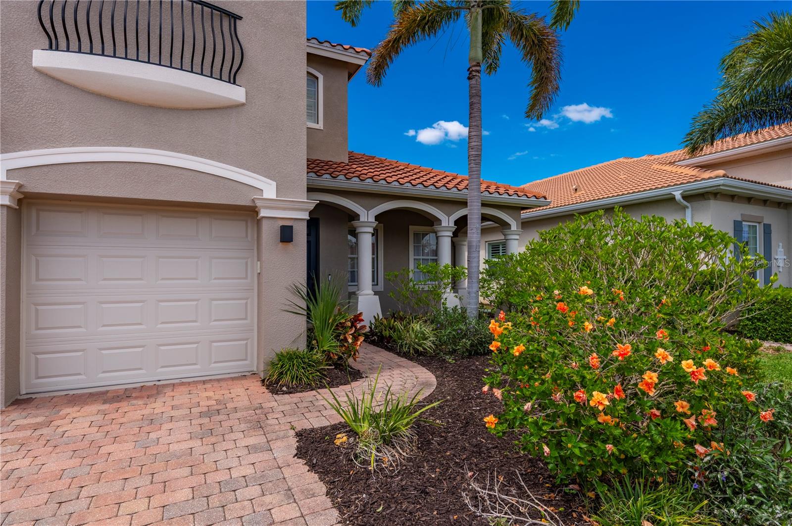 RIVER CLUB - Residential