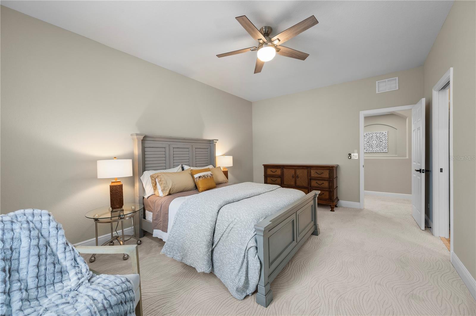 RIVER CLUB - Residential