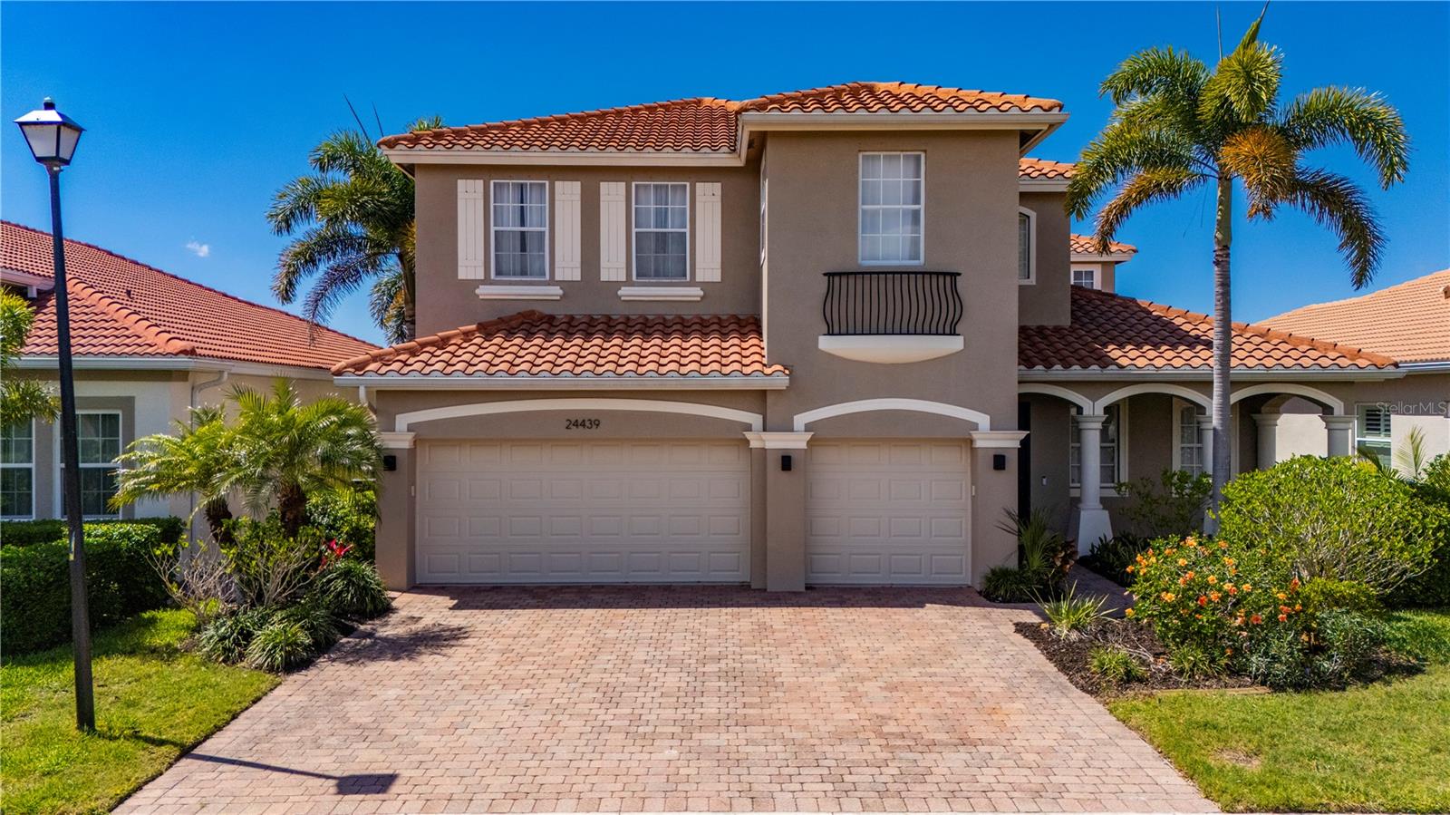 RIVER CLUB - Residential