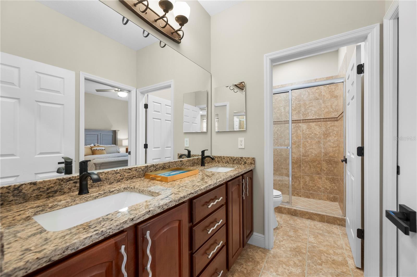 RIVER CLUB - Residential