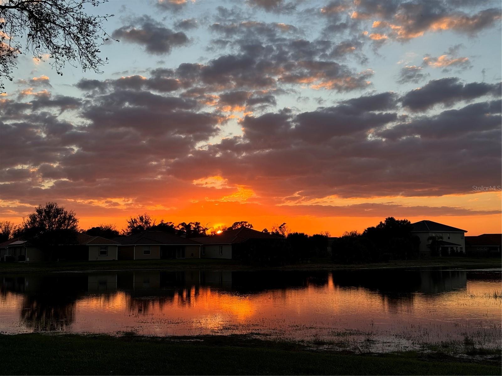 RIVER CLUB - Residential