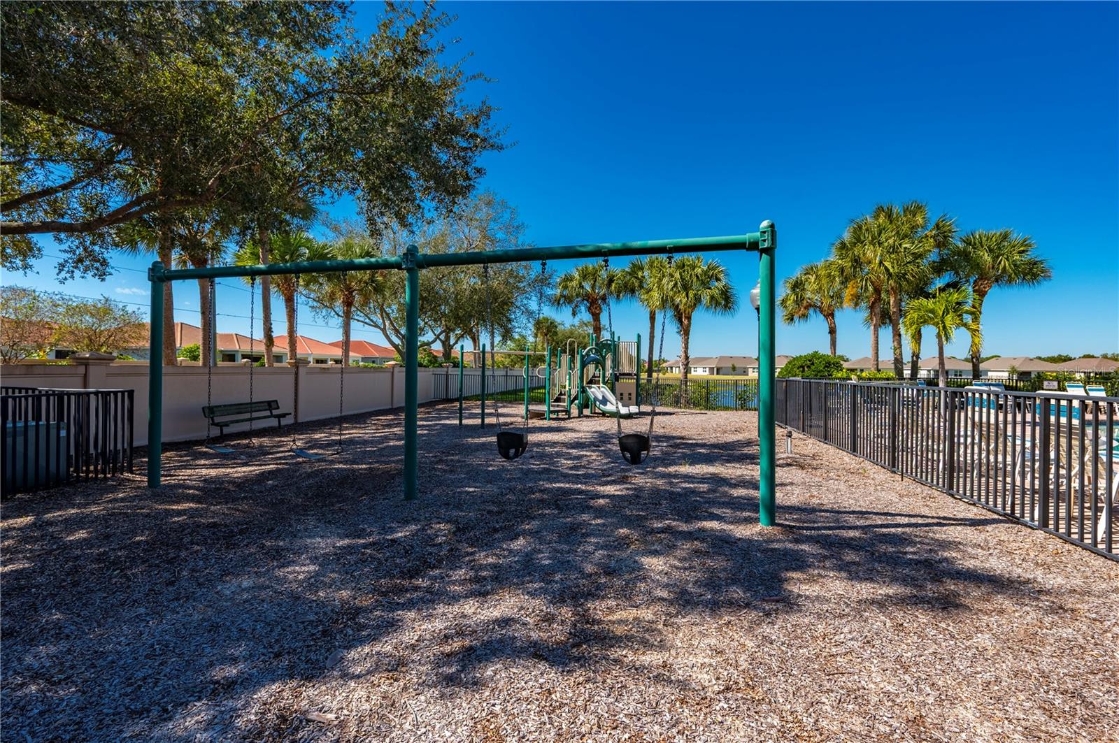 RIVER CLUB - Residential