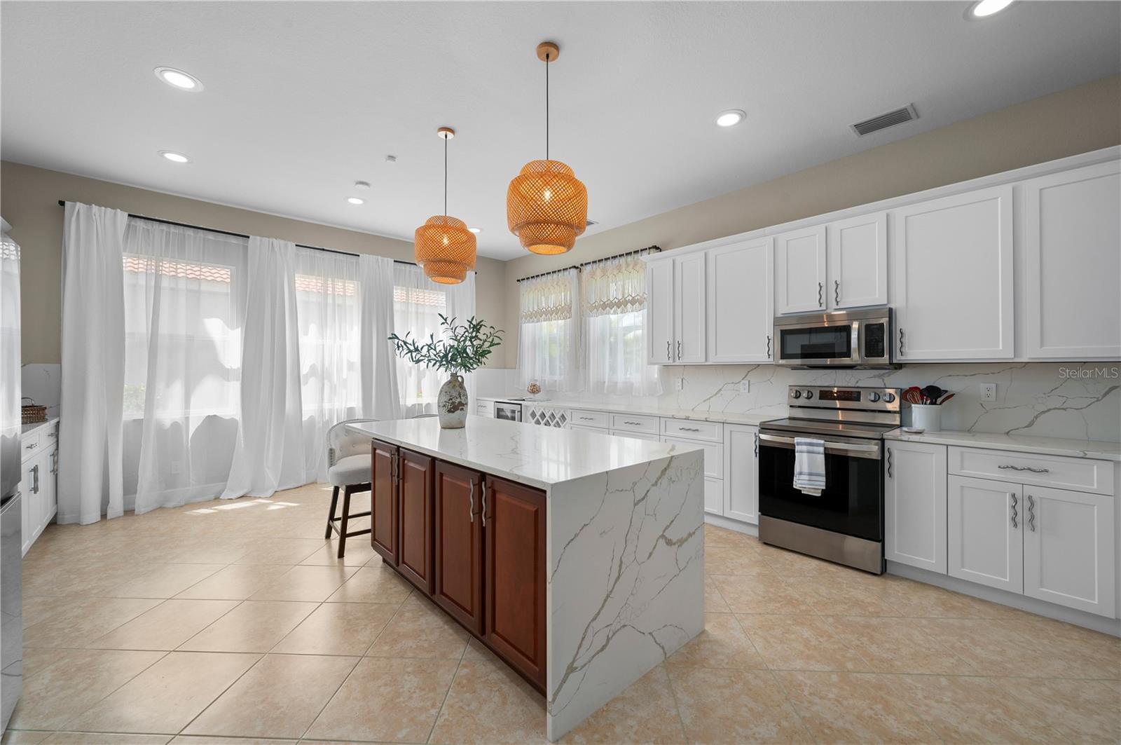 RIVER CLUB - Residential