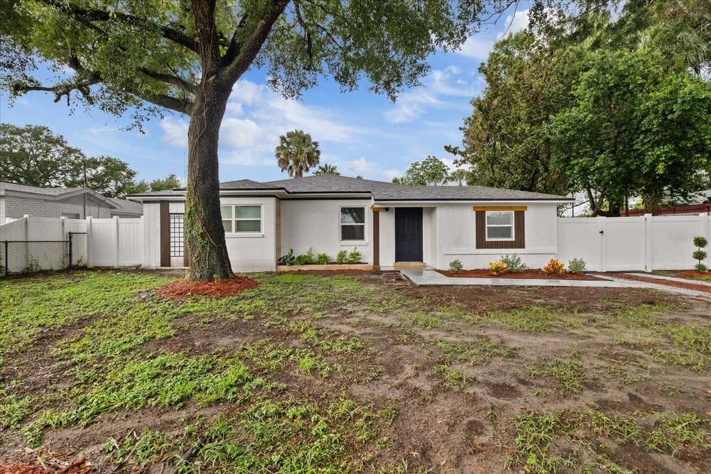 Photo of 8730 N Calder Place, Tampa, FL 33604 (MLS # TB8537428)