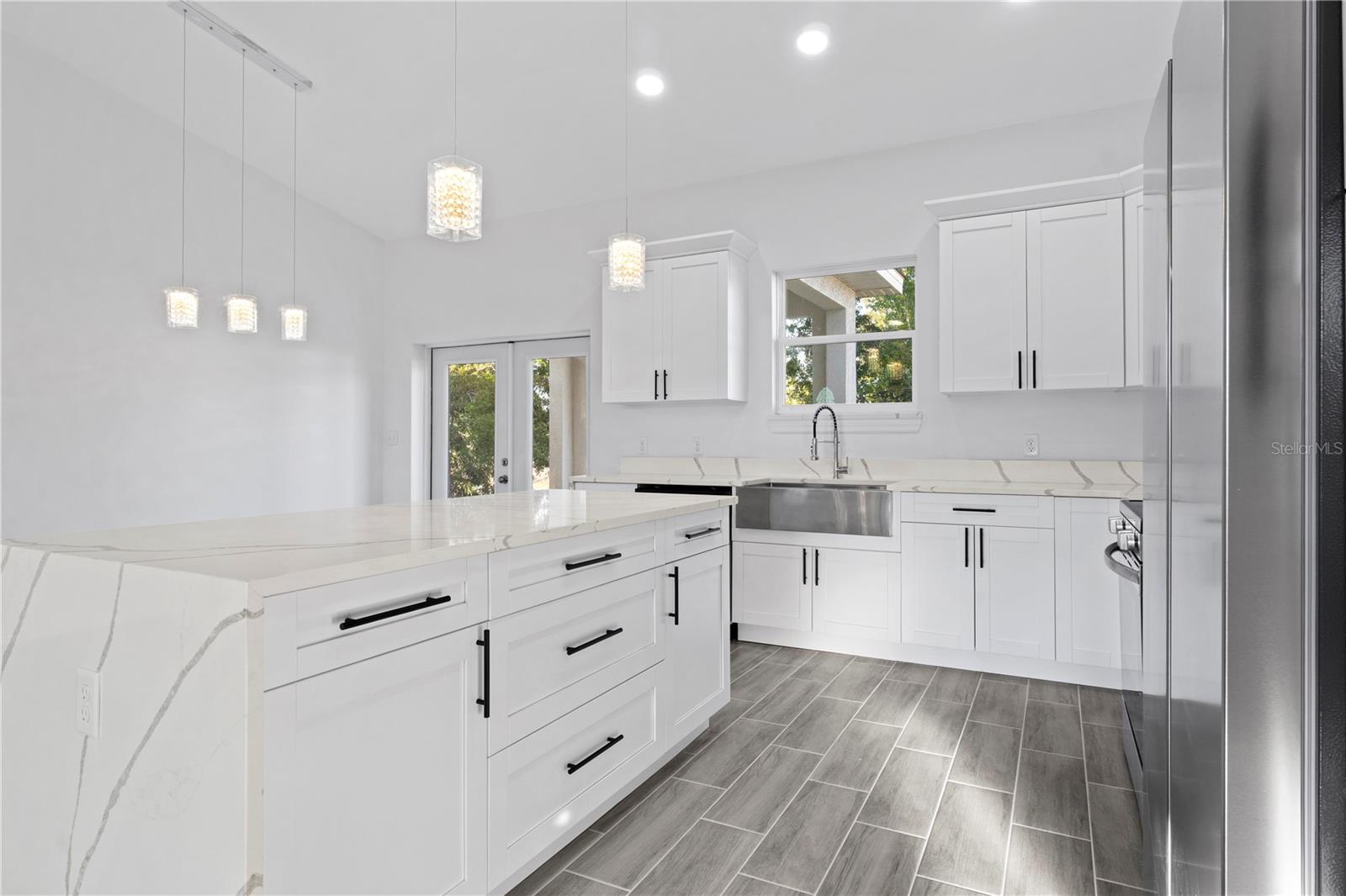 SILVER SPGS SHORES UN #25 - Residential