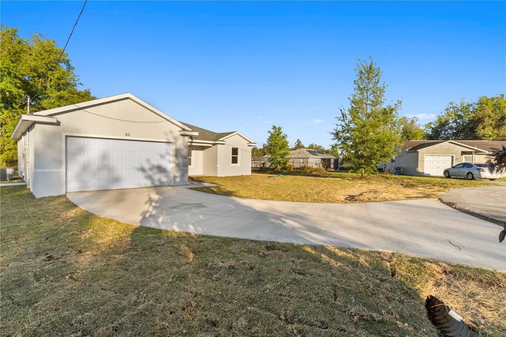 Photo of 43 Juniper Pass Trail, Ocala, FL 34480 (MLS # OM721188)