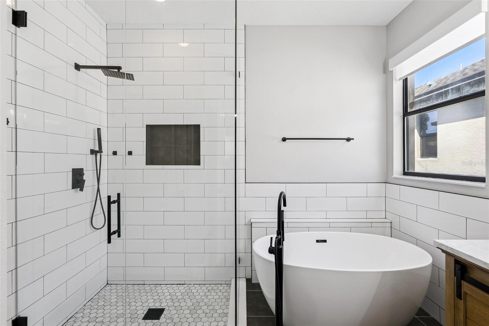 TIERRA BELLA SUB - Residential