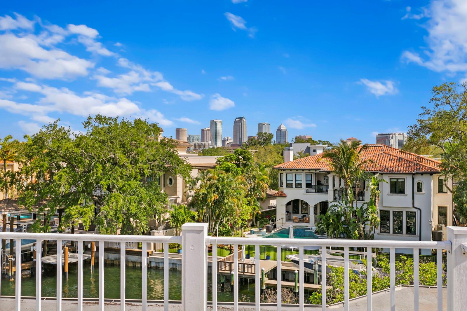 DAVIS ISLANDS PB10 PG52 TO 57 - Land