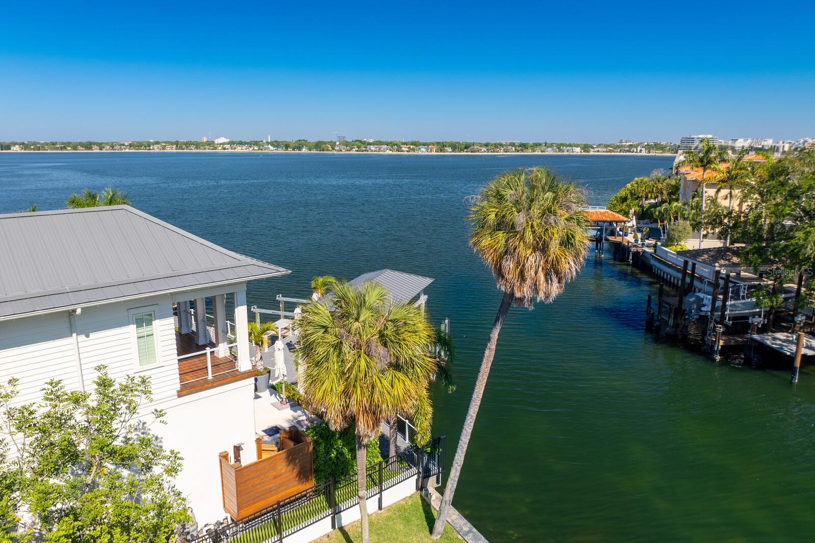 DAVIS ISLANDS PB10 PG52 TO 57 - Land