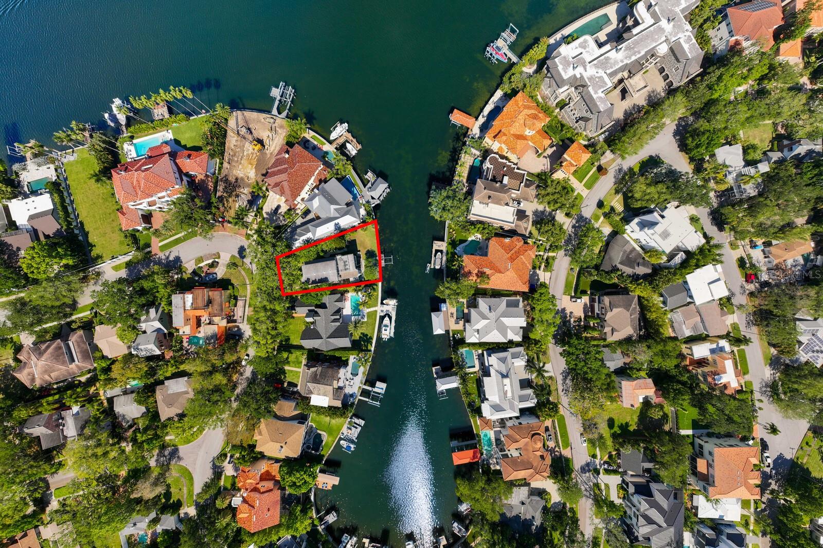 DAVIS ISLANDS PB10 PG52 TO 57 - Land