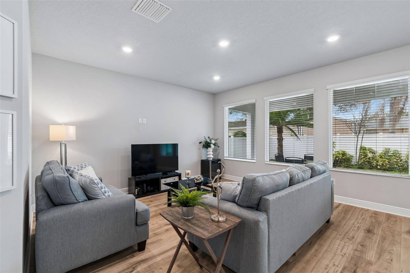 BROADMOOR PARK REV - Residential