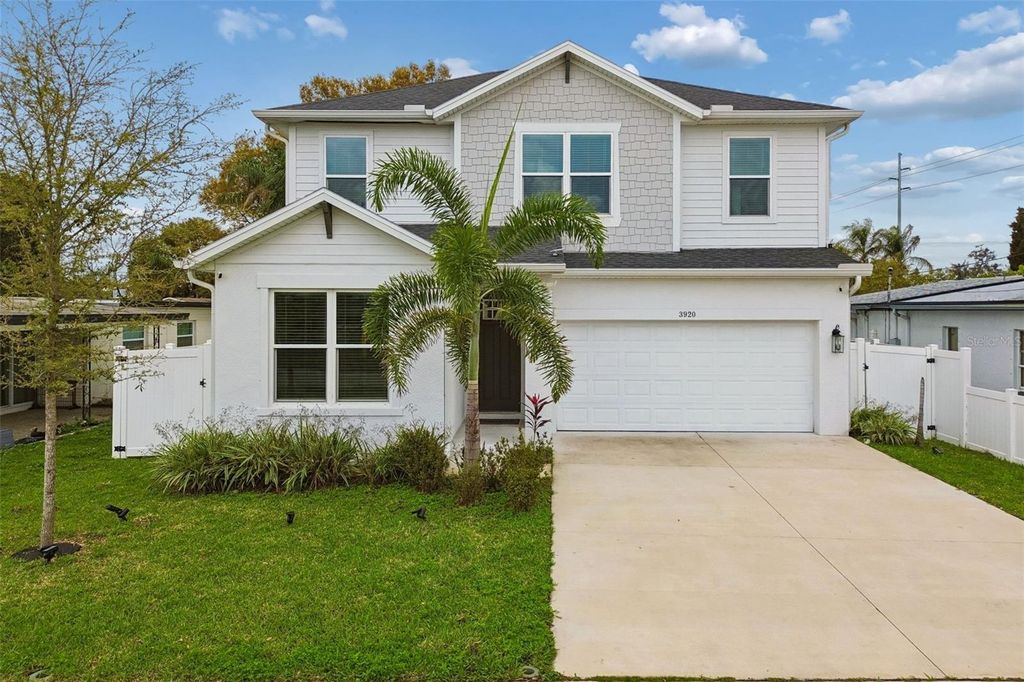 Photo of 3920 W Lemon Street, Tampa, FL 33609 (MLS # TB8486806)