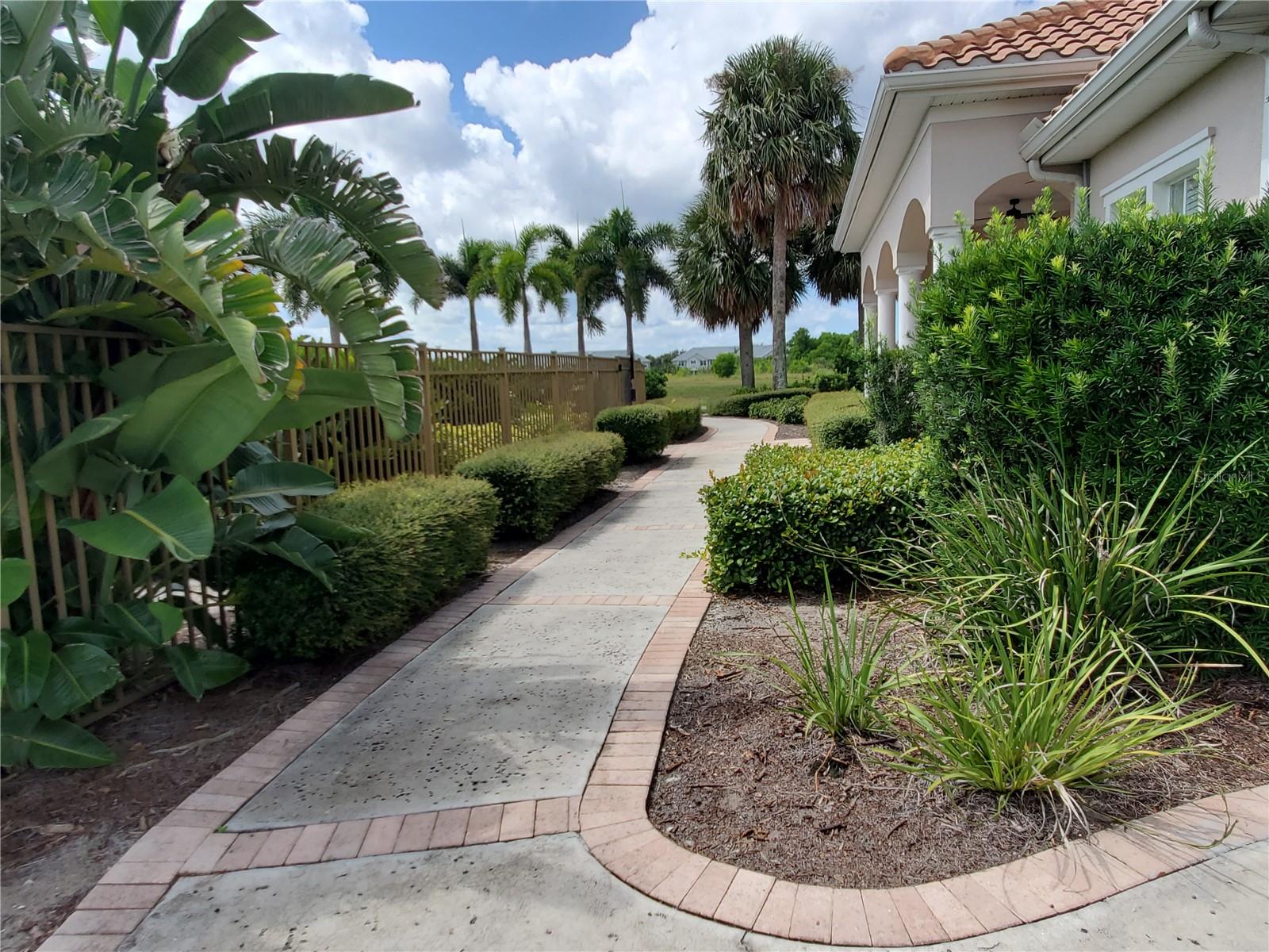 BELLA VIA/PORT CHARLOTTE PH 1 - Residential