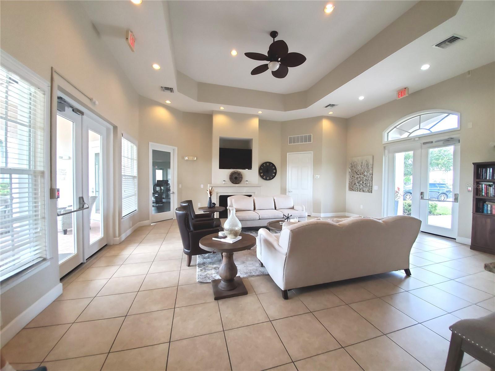 BELLA VIA/PORT CHARLOTTE PH 1 - Residential