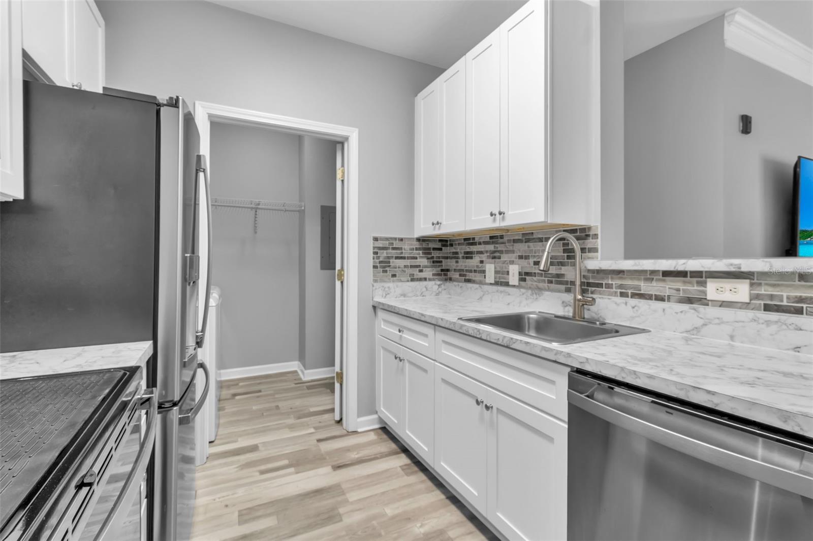 4802 51ST STREET W 1207