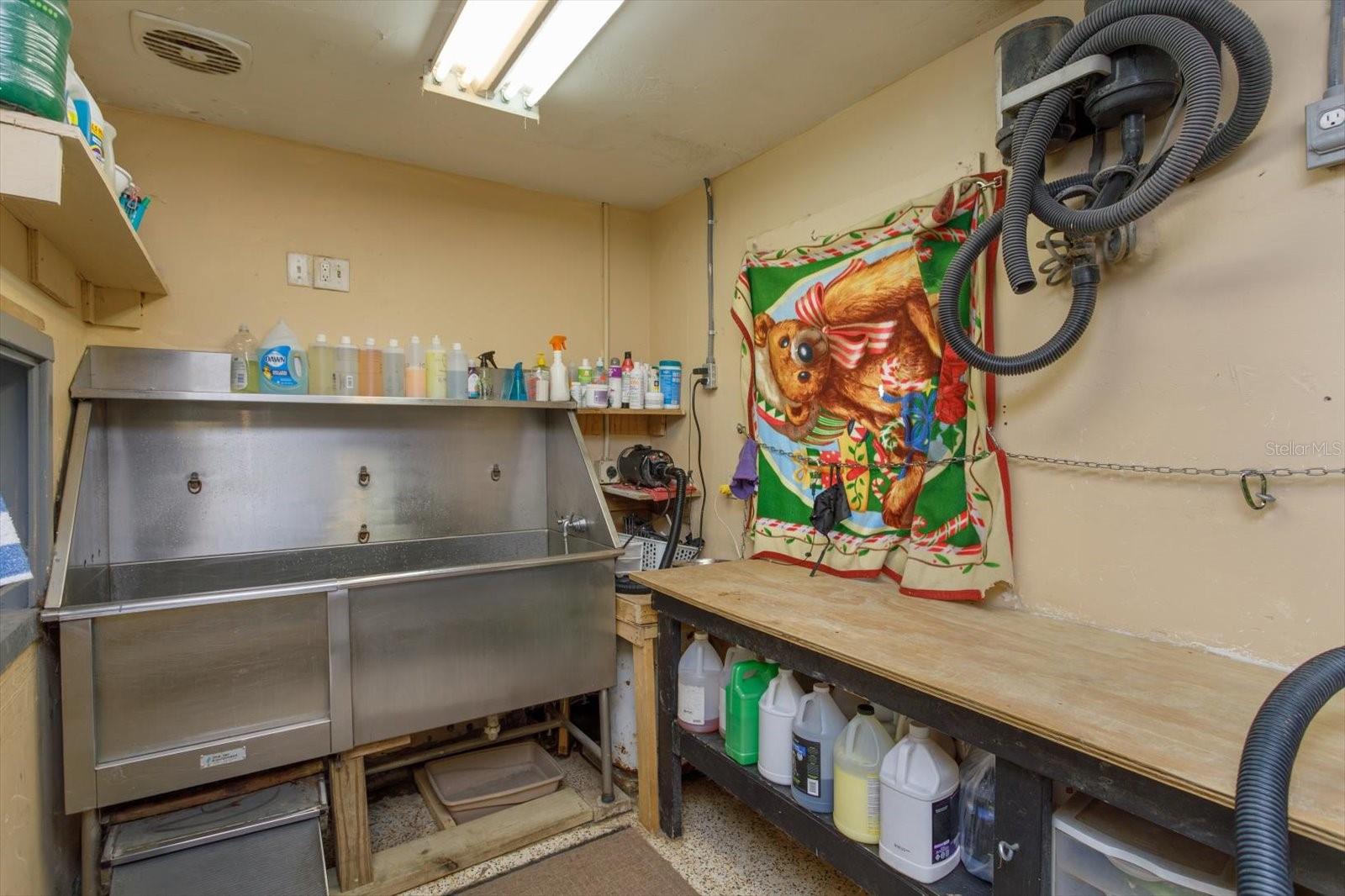 ORANGE CITY HILLS UNIT 01 - Commercial Sale