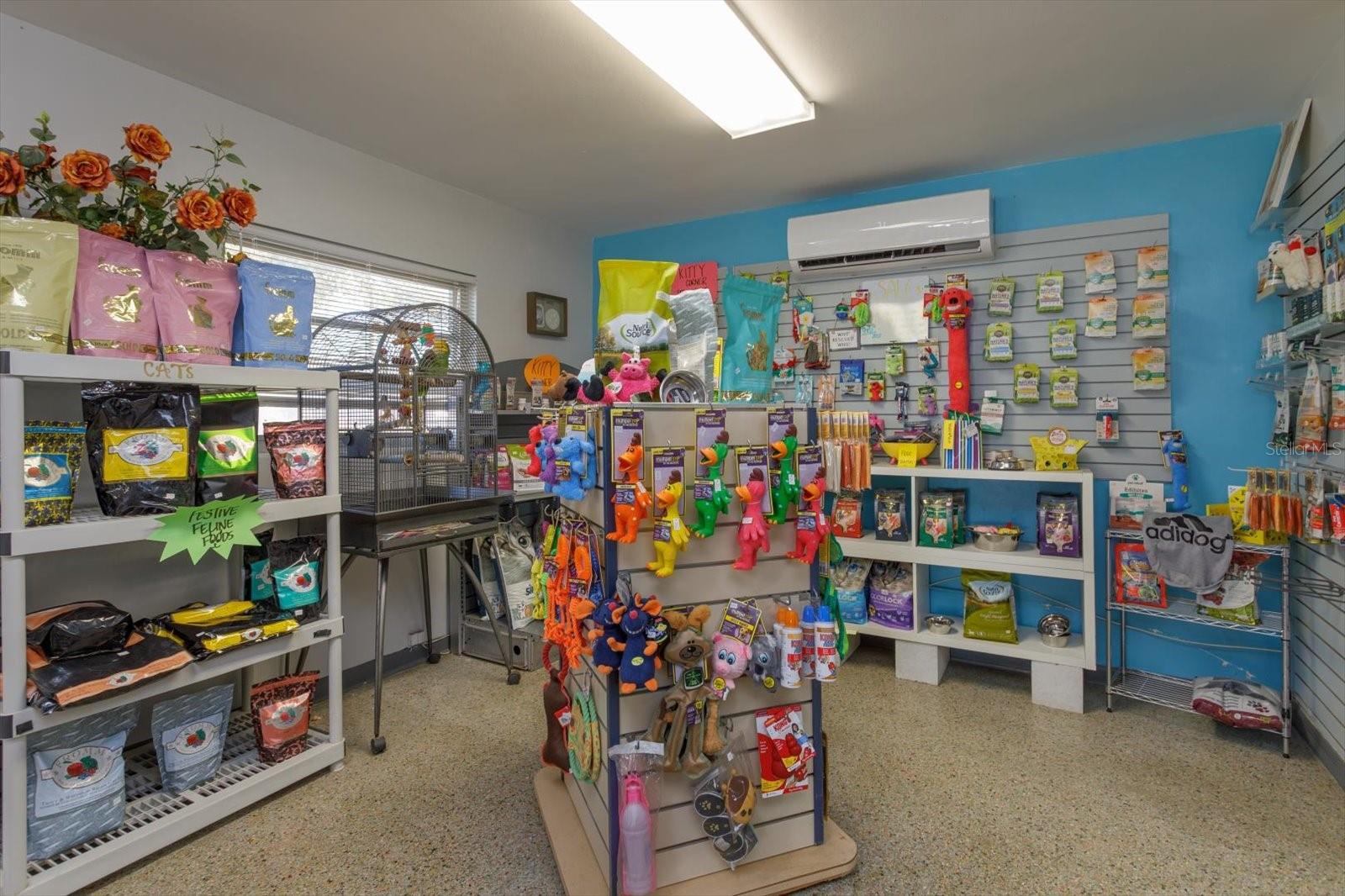 ORANGE CITY HILLS UNIT 01 - Commercial Sale