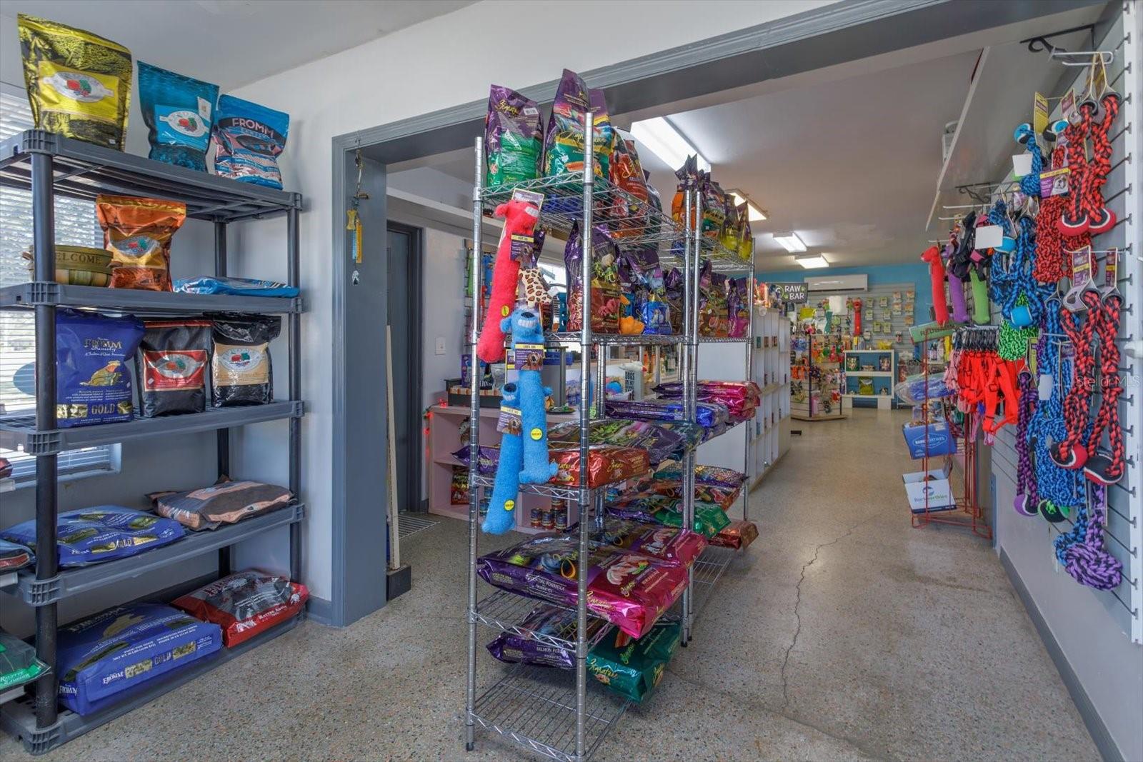 ORANGE CITY HILLS UNIT 01 - Commercial Sale