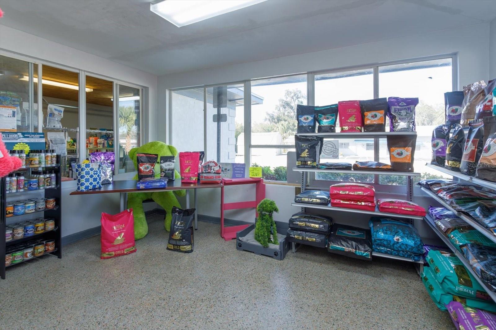 ORANGE CITY HILLS UNIT 01 - Commercial Sale