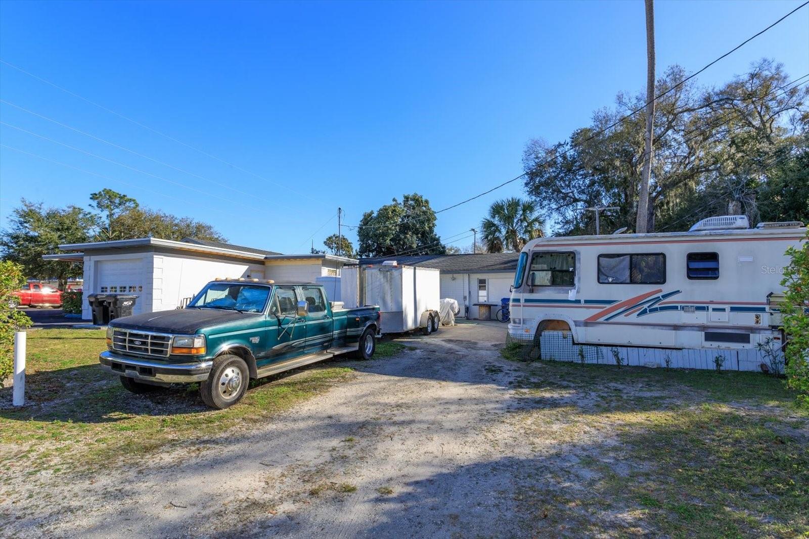 ORANGE CITY HILLS UNIT 01 - Commercial Sale