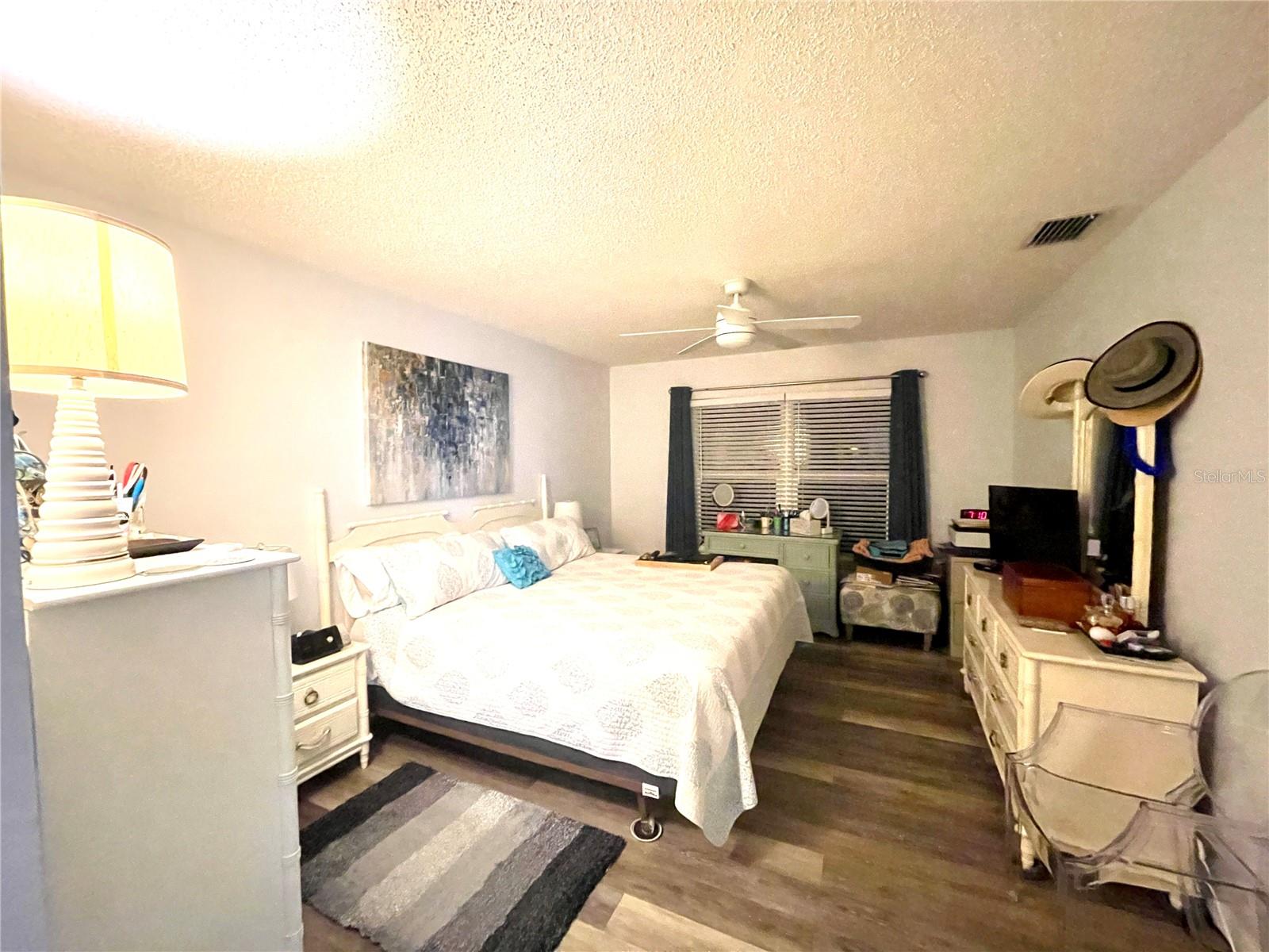 FOXWOOD - Residential