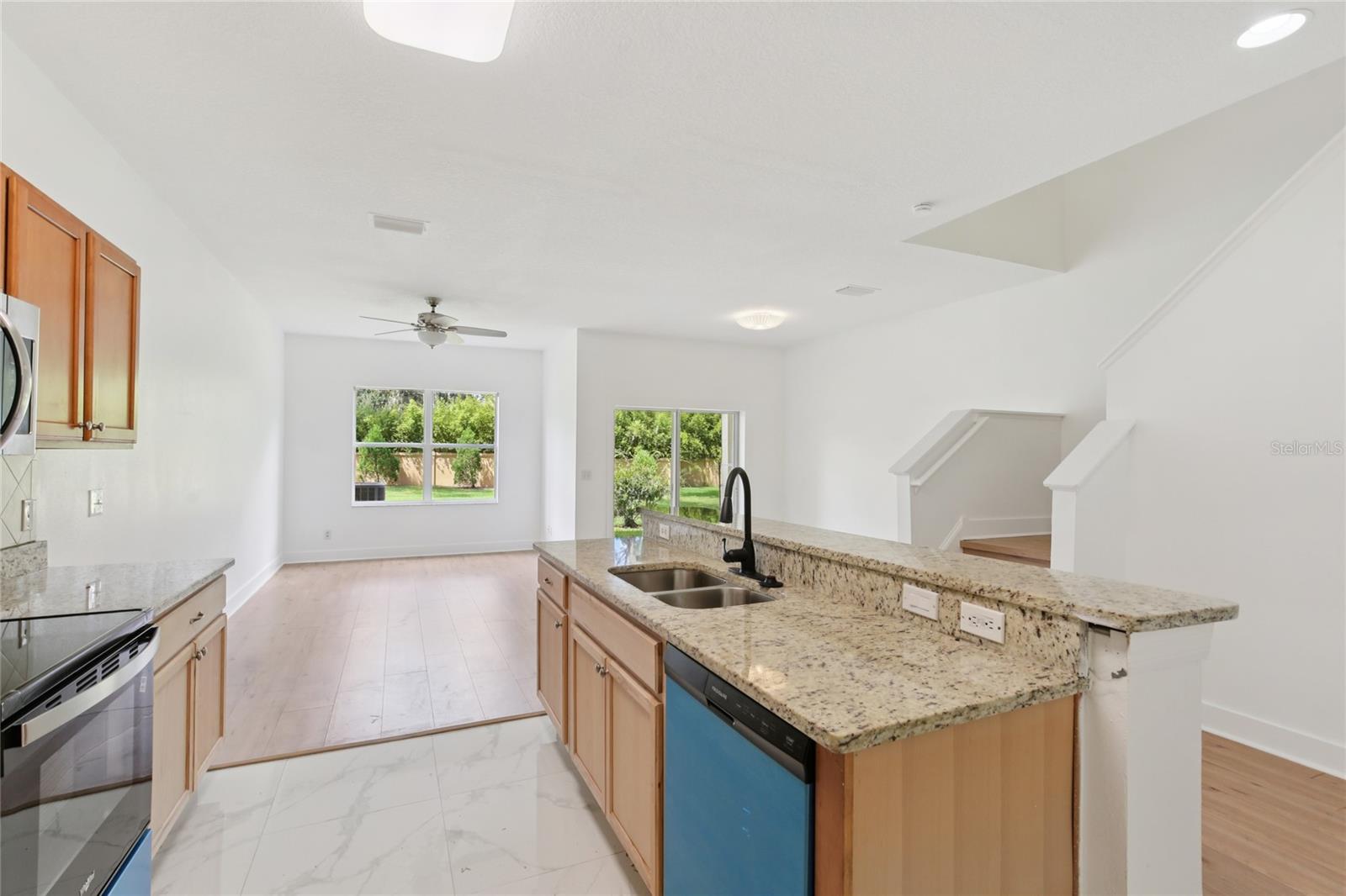 RIVER WALK - Residential Lease