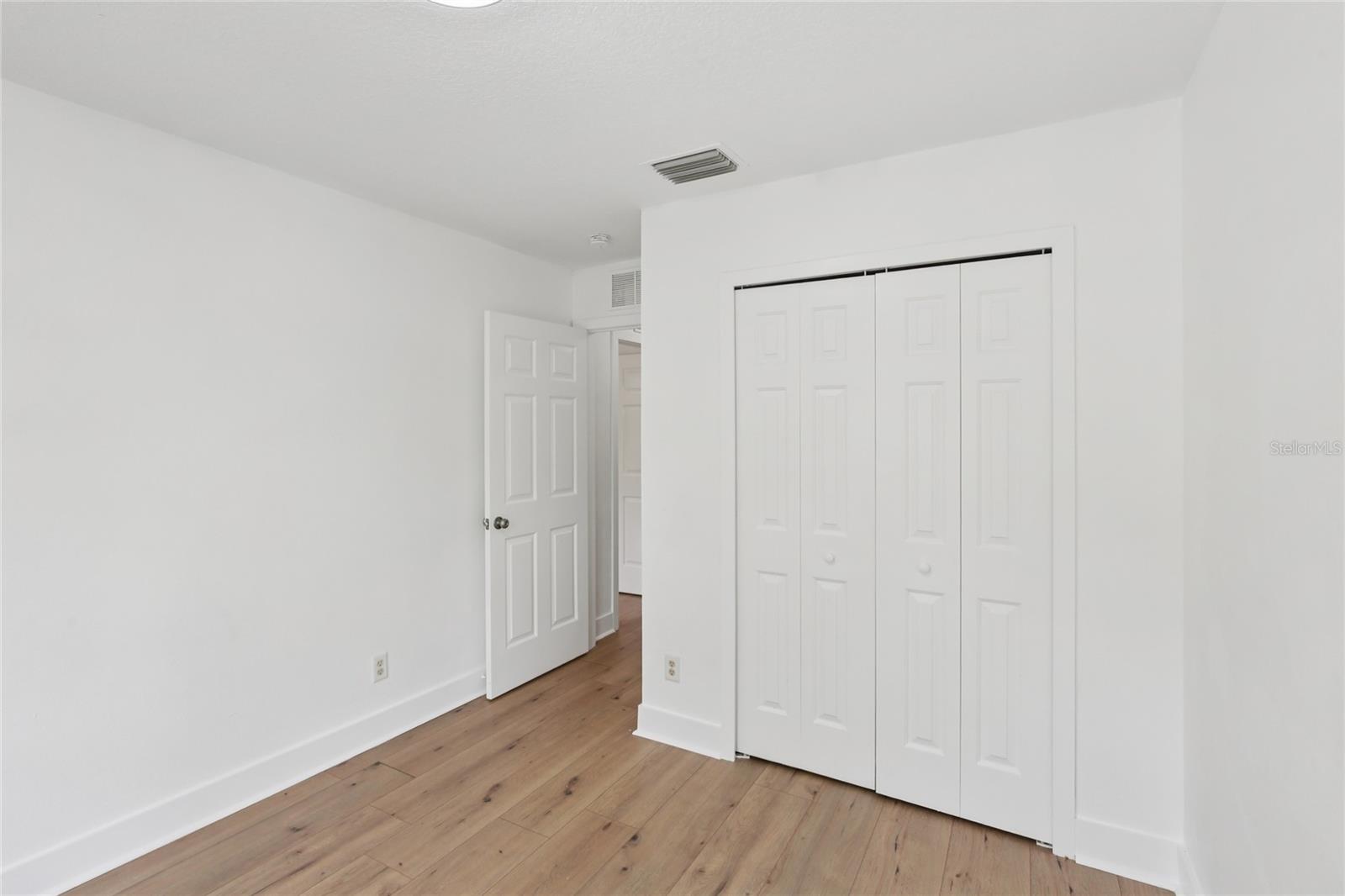 RIVER WALK - Residential Lease