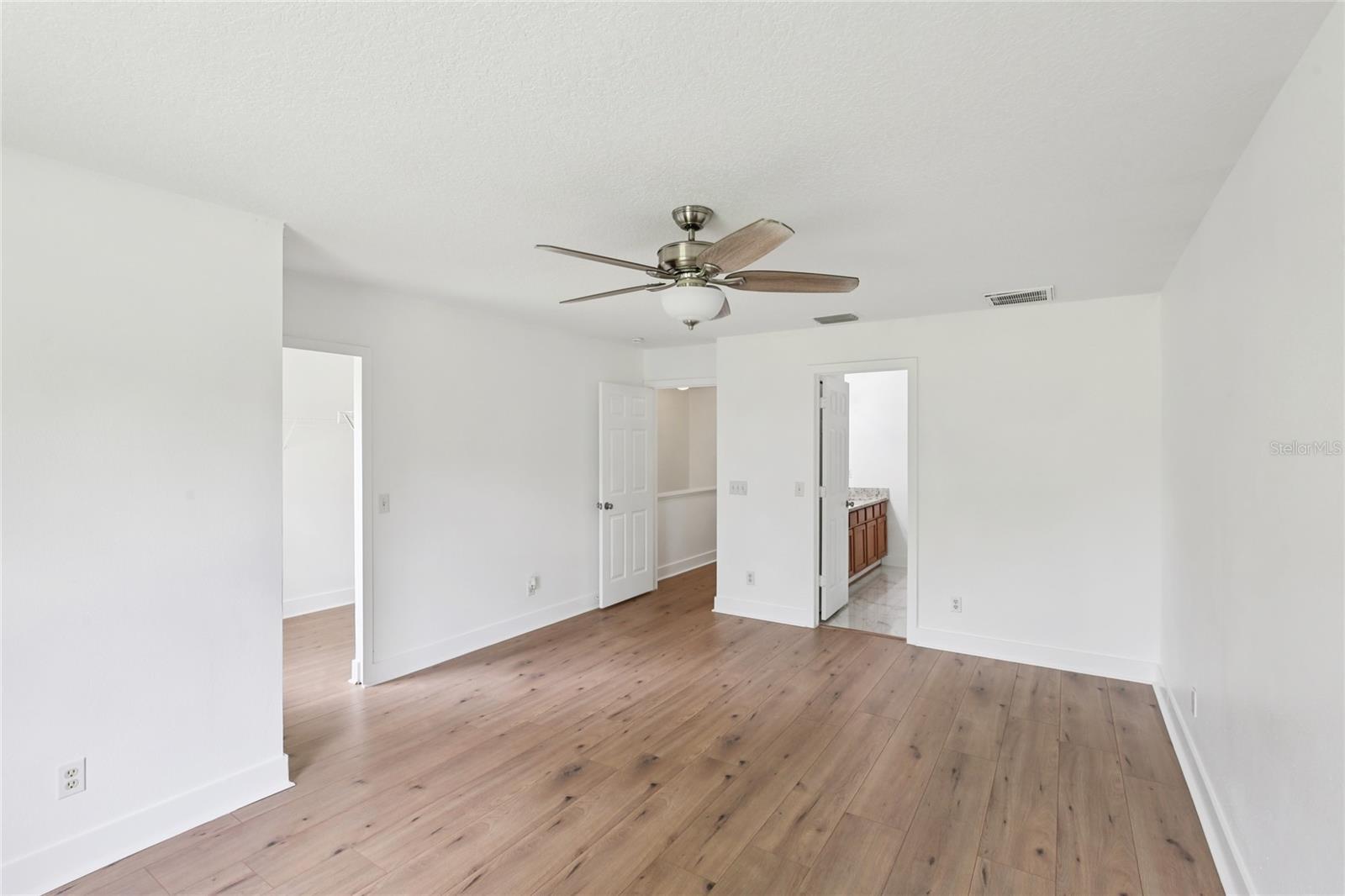 RIVER WALK - Residential Lease