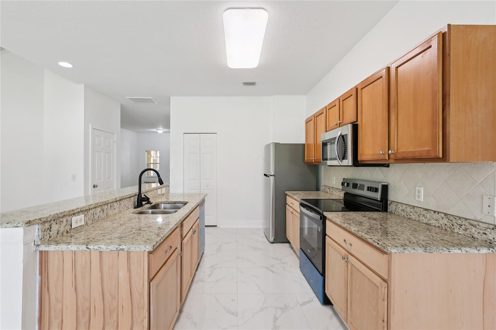 RIVER WALK - Residential Lease