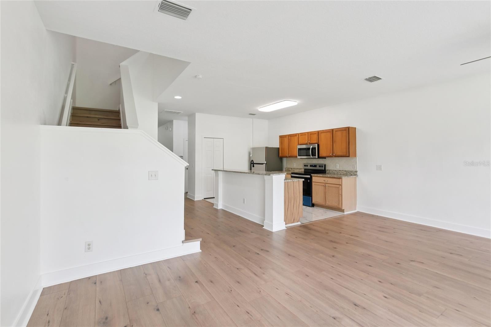 RIVER WALK - Residential Lease