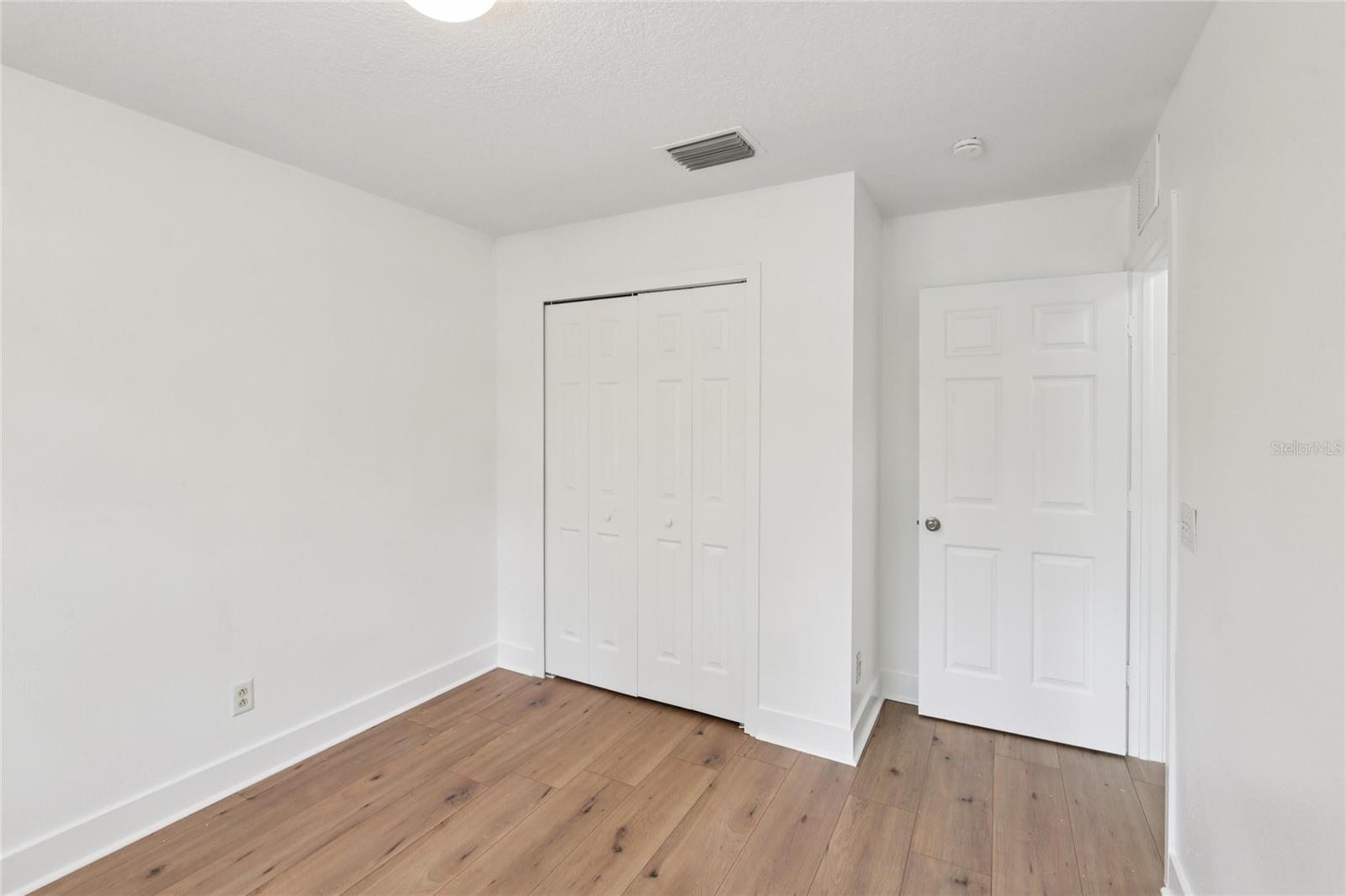 RIVER WALK - Residential Lease