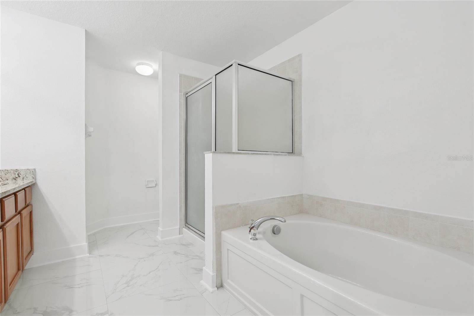 RIVER WALK - Residential Lease