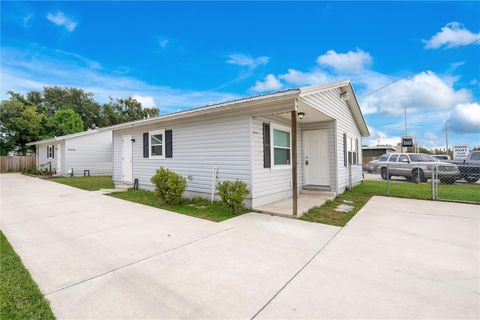 Duplex in ORLANDO FL 2533 FERN CREEK AVENUE 3.jpg