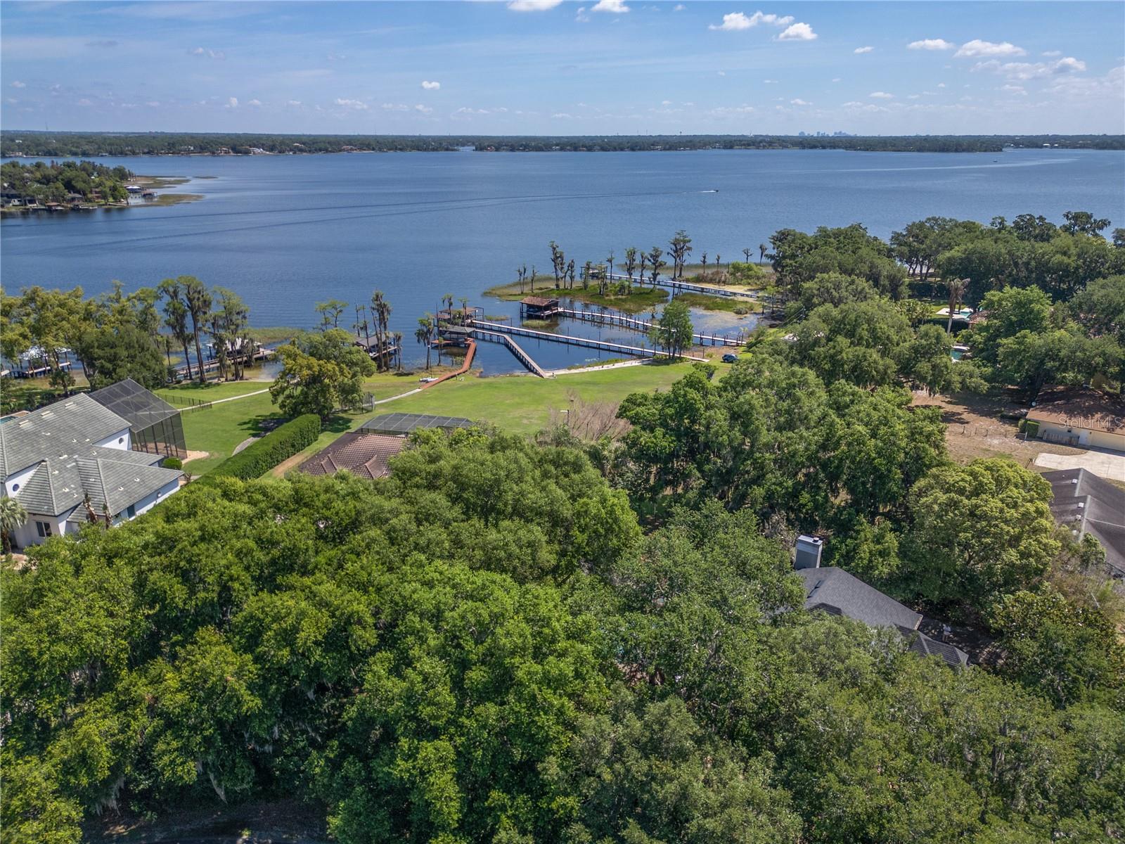 KELSO ON LAKE BUTLER - Residential