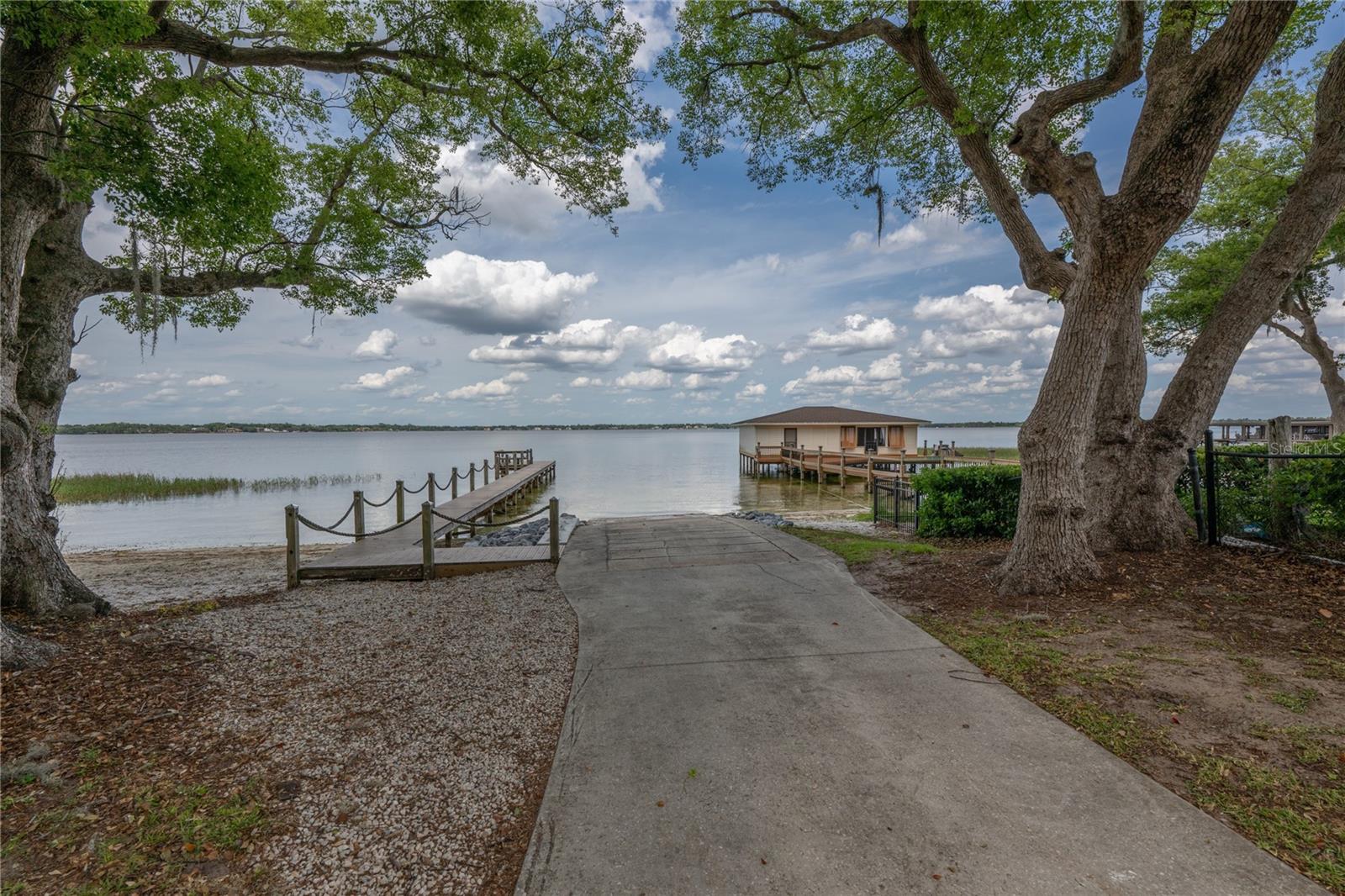 KELSO ON LAKE BUTLER - Residential