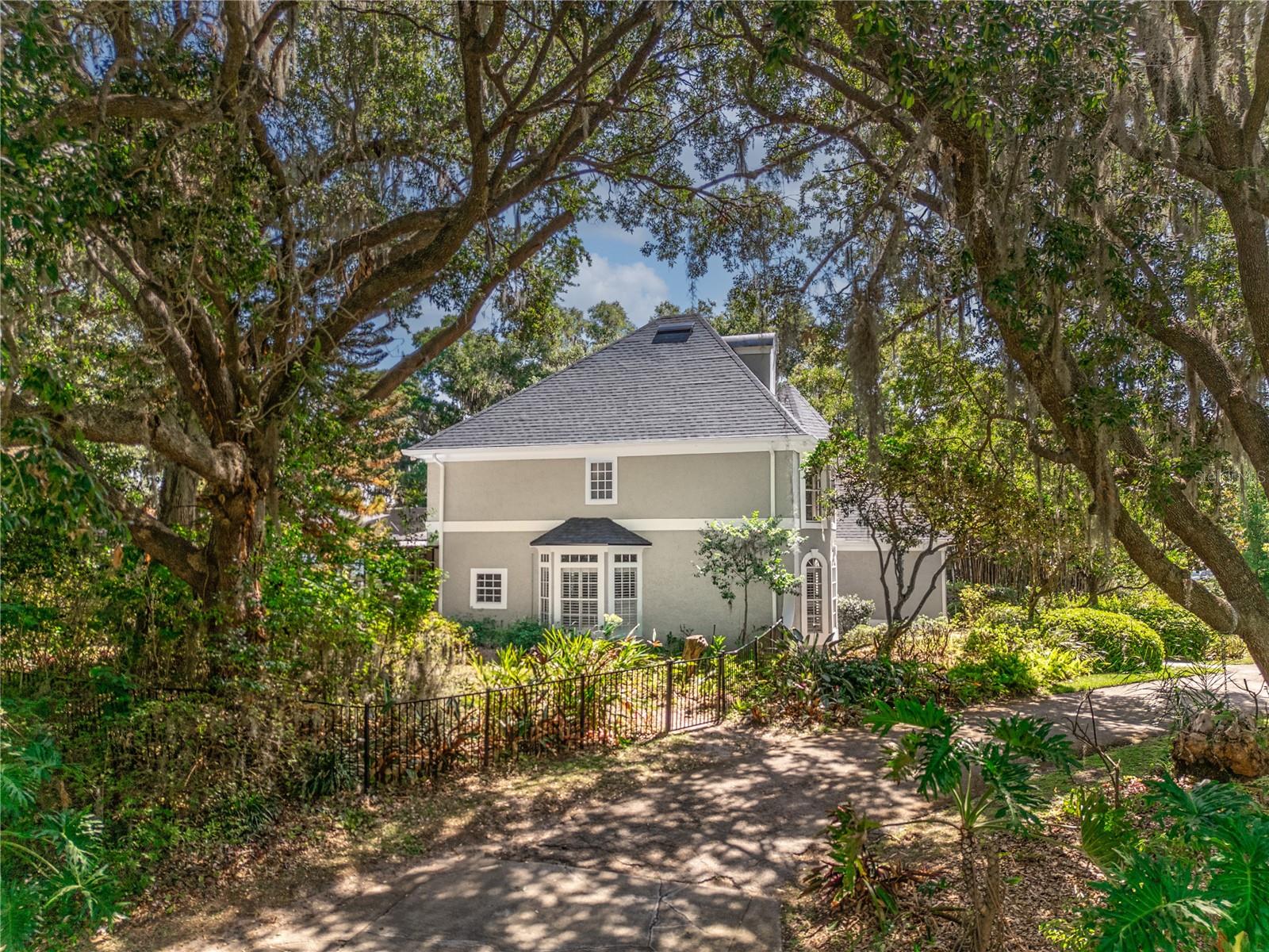 1125 KELSO BOULEVARD
