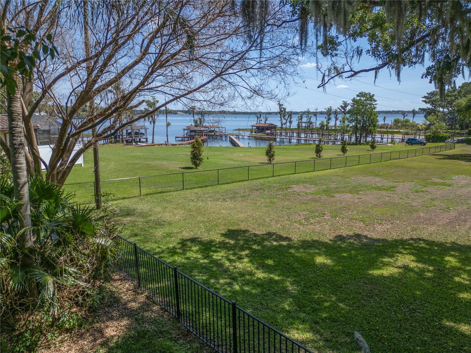 KELSO ON LAKE BUTLER - Residential