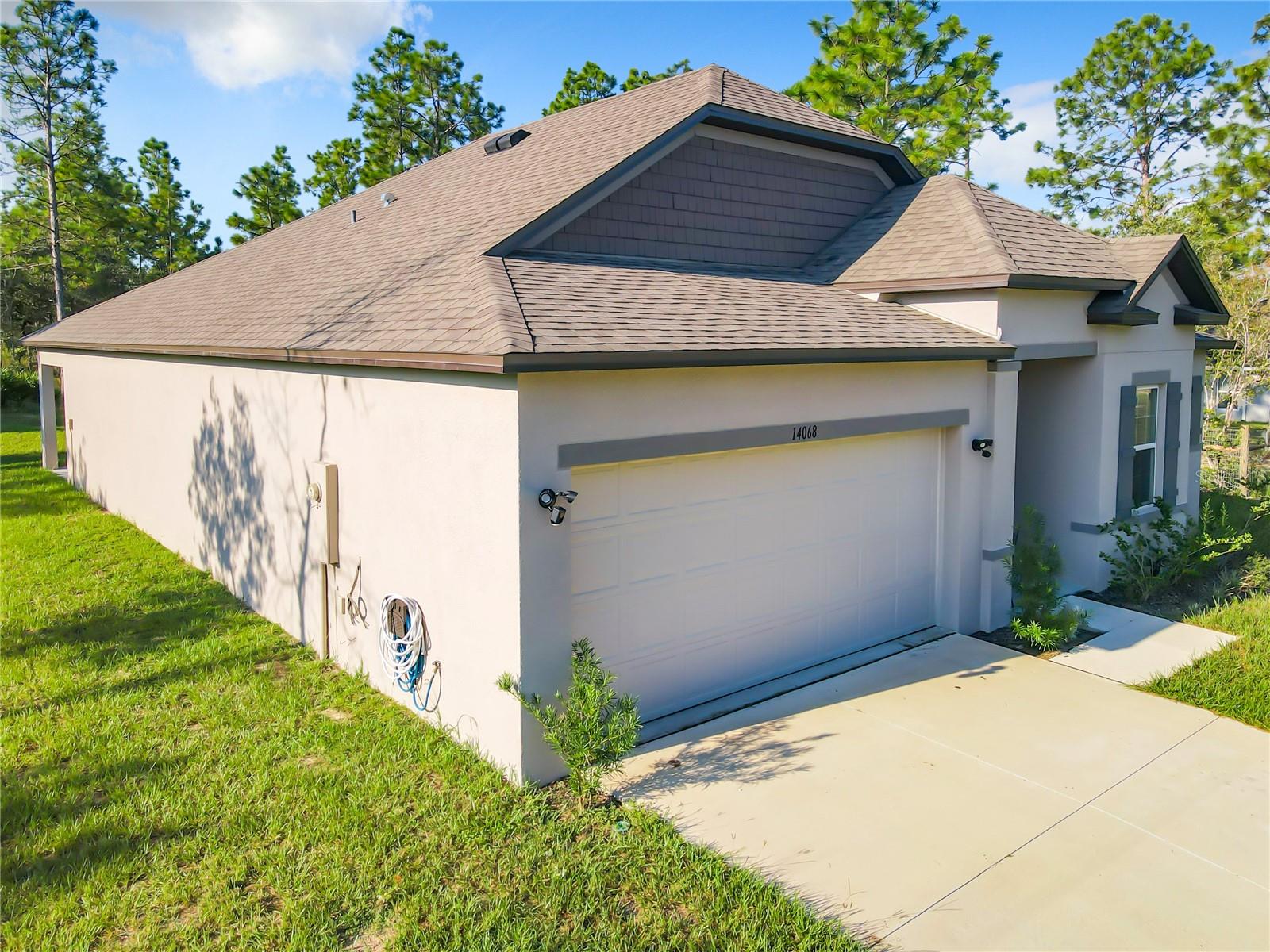 ROYAL HIGHLANDS - Residential