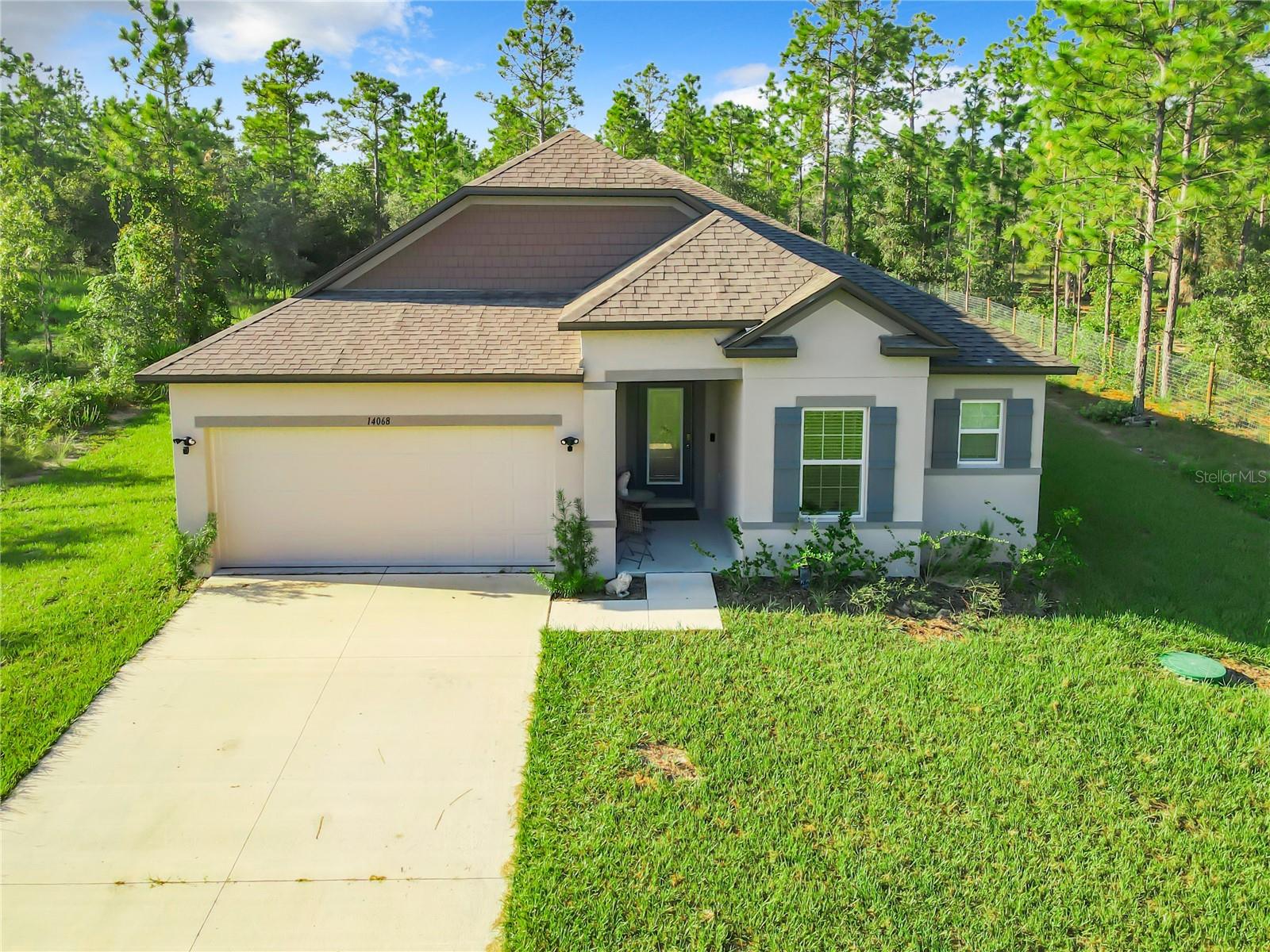 ROYAL HIGHLANDS - Residential