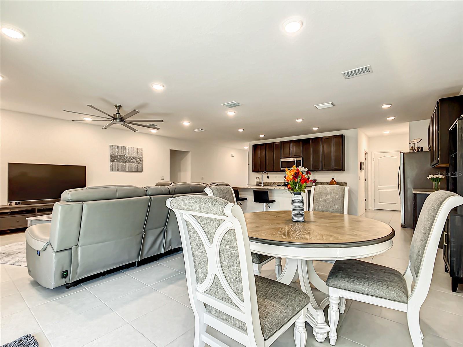 ROYAL HIGHLANDS - Residential