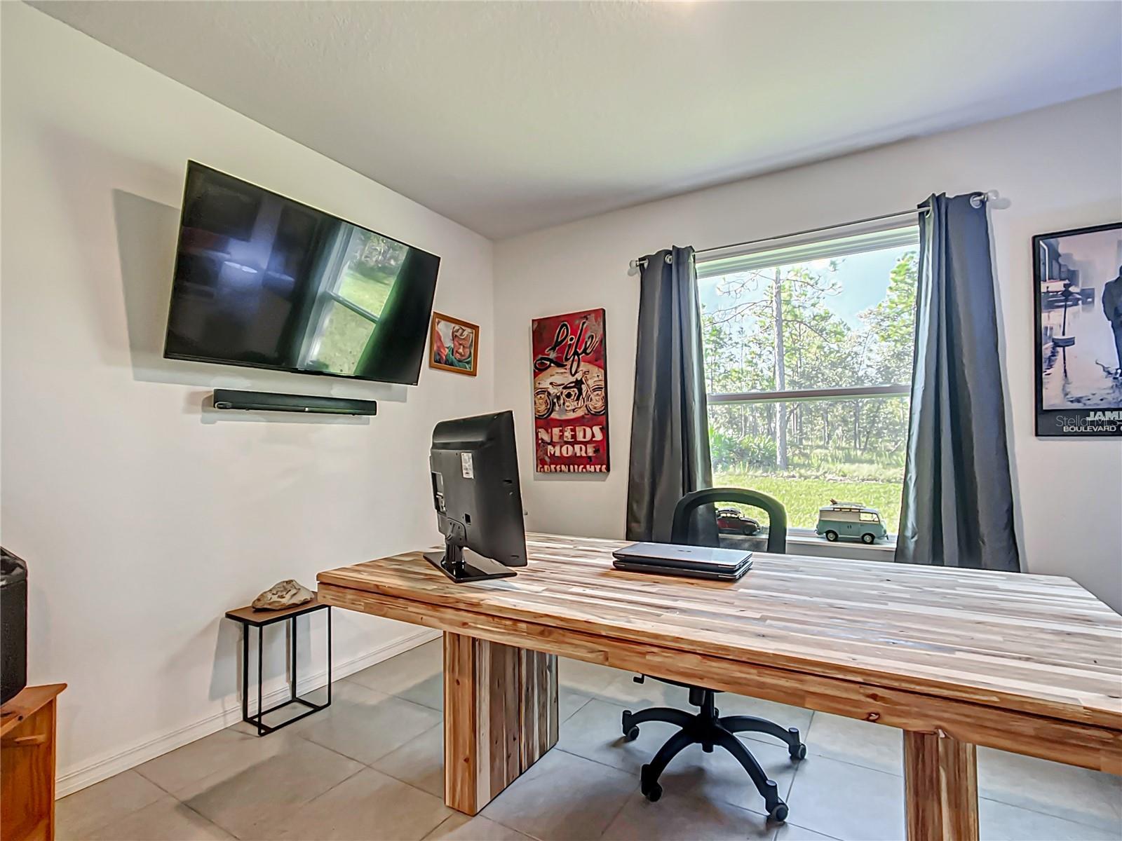 ROYAL HIGHLANDS - Residential