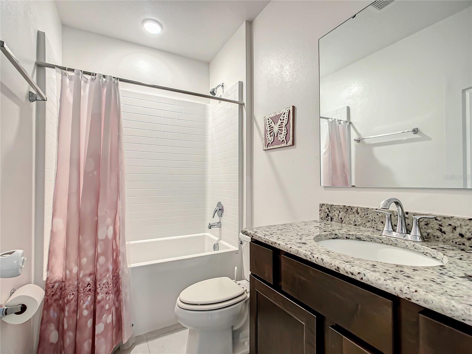 ROYAL HIGHLANDS - Residential